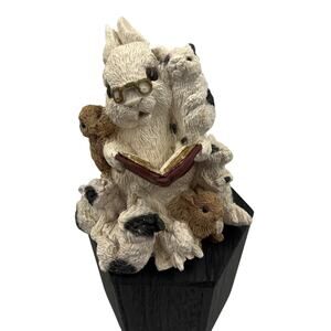 Vtg Stone Critter Figurine Storytelling Rabbit '92 United Design Terri Campbell